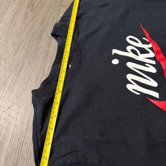 Nike Red Swoosh Logo Graphic Black T-Shirt Men’s Size XL - Picture 8 of 8